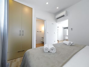 Classic Apartment, 2 Bedrooms - Apartments Dalmatia in Preko, Island Ugljan, With Swimmingpool (Preko)