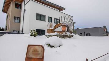 Comfort Apartment, 4 Bedrooms | Exterior