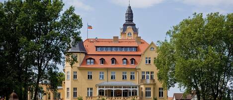 Elite House, 2 Bedrooms | View from property