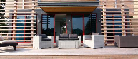 Deluxe House, 2 Bedrooms | Balcony