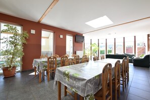 Dining - Contemporary House in Rendeux With Indoor Pool (Rendeux)