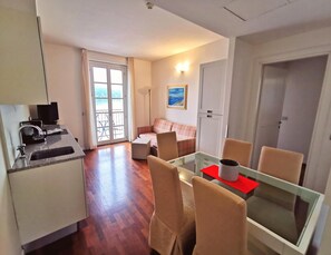Classic Apartment, 3 Bedrooms | Dining - Apartment in my own With Terrace (Meina)