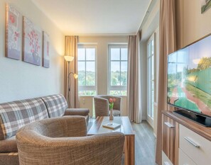 Living room - Apartment in a Lakeside Park in Sellin With a Balcony (Sellin)
