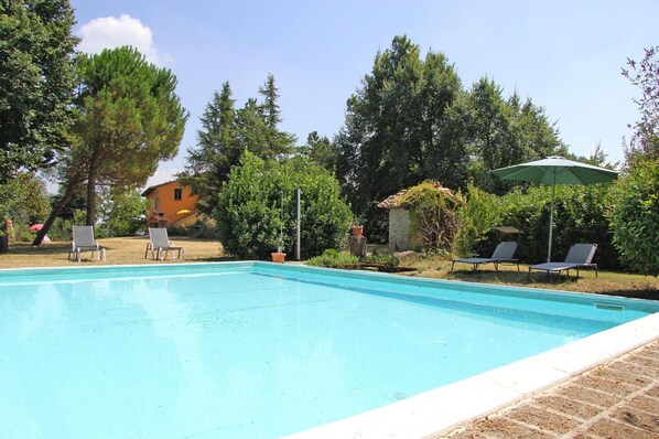 Piscina coperta, piscina all'aperto