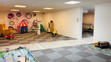 Classic Apartment, 2 Bedrooms | Children's area