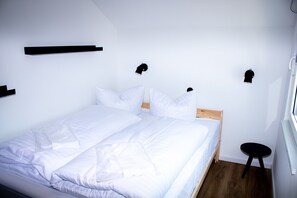 Comfort Apartment, 1 Bedroom | 1 bedroom, bed sheets