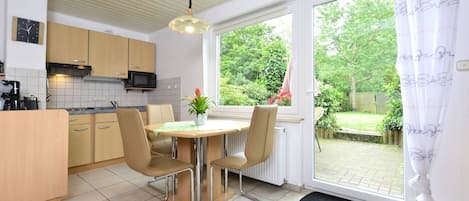 經典公寓, 2 間臥室 | 私人廚房 | 電冰箱、微波爐、烤箱、爐台