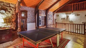 Classic House, 5 Bedrooms | Bilik permainan