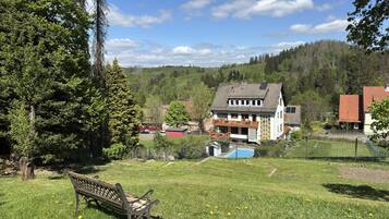 Comfort Apartment, 3 Bedrooms | View from property