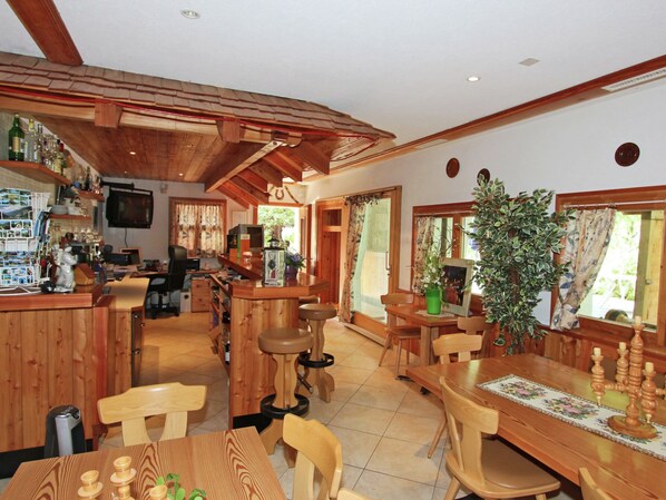 Bar (on property) - Modern Chalet in Saas-balen With Garden (Saas-Balen)