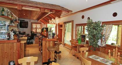 Modern Chalet in Saas-balen With Garden