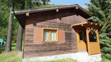 Comfort Chalet, 2 Bedrooms | Exterior