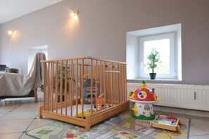 Classic House, 4 Bedrooms | Children's area - Magnificent Holiday Home in Libin With Barbecue (Libin)