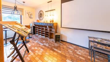 Casa clásica, 6 habitaciones | Sala de juegos