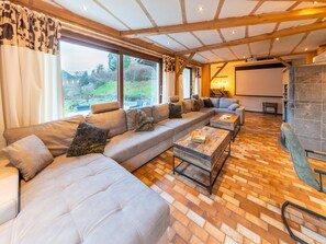 Classic-Haus, 6 Schlafzimmer | Wohnzimmer