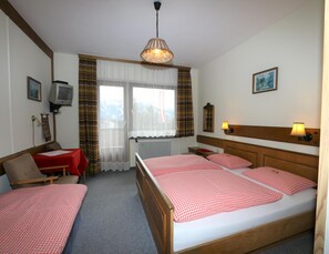 3 chambres, draps fournis