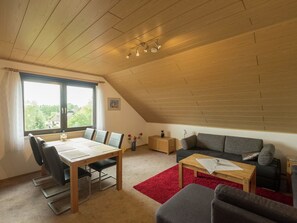 Classic Apartment, 3 Bedrooms | Living room | DVD player - Charming Holiday Residence in the Harz With Wonderful Excursion Opportunities (Bad Grund)