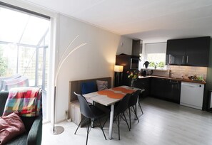 Comfort House, 6 Bedrooms | Dining - Restful Holiday Home in Grou With Terrace and Garden (Grou)