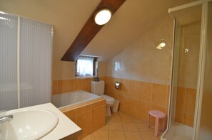 Bathtub
