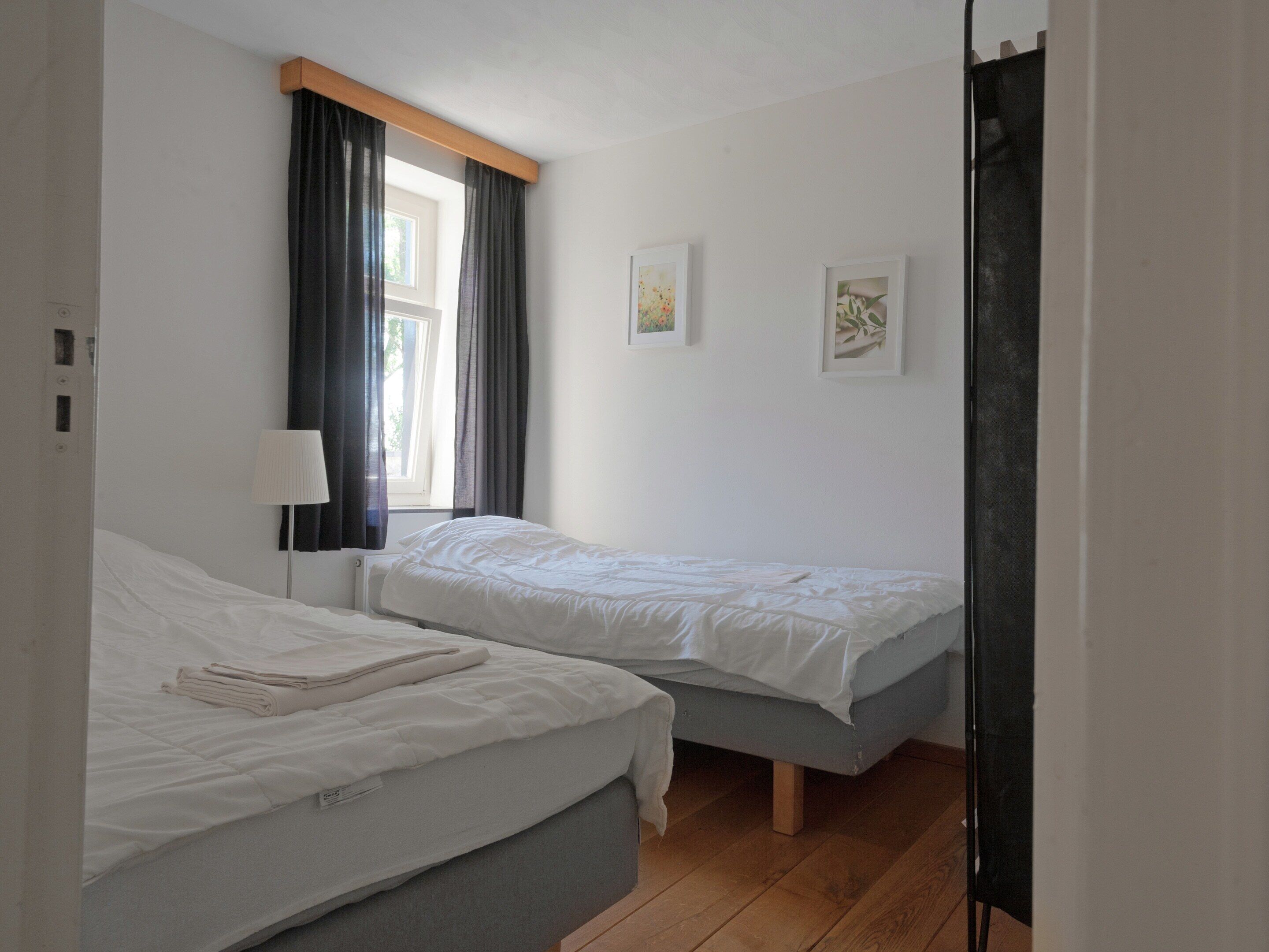 Comfort House, 5 Bedrooms | 12 bedrooms, individually furnished, bed sheets