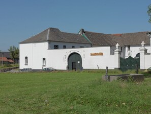 Maison Confort, 5 chambres | Extérieur