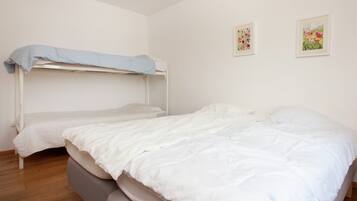 12 bedrooms, individually furnished, bed sheets