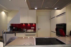 Classic-Haus, 3 Schlafzimmer | Eigene Küche | Kühlschrank, Mikrowelle, Ofen, Geschirrspüler