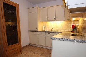 Casa Deluxe, 3 camere da letto | Cucina privata | Frigorifero, forno, lavastoviglie, macchina per tè/caffè