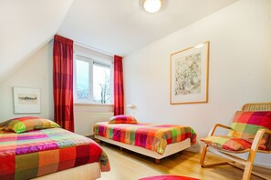 Classic Apartment, 1 Bedroom | 2 bedrooms, individually furnished, bed sheets - Homely Apartment in Noordwolde With Balcony (Noordwolde)