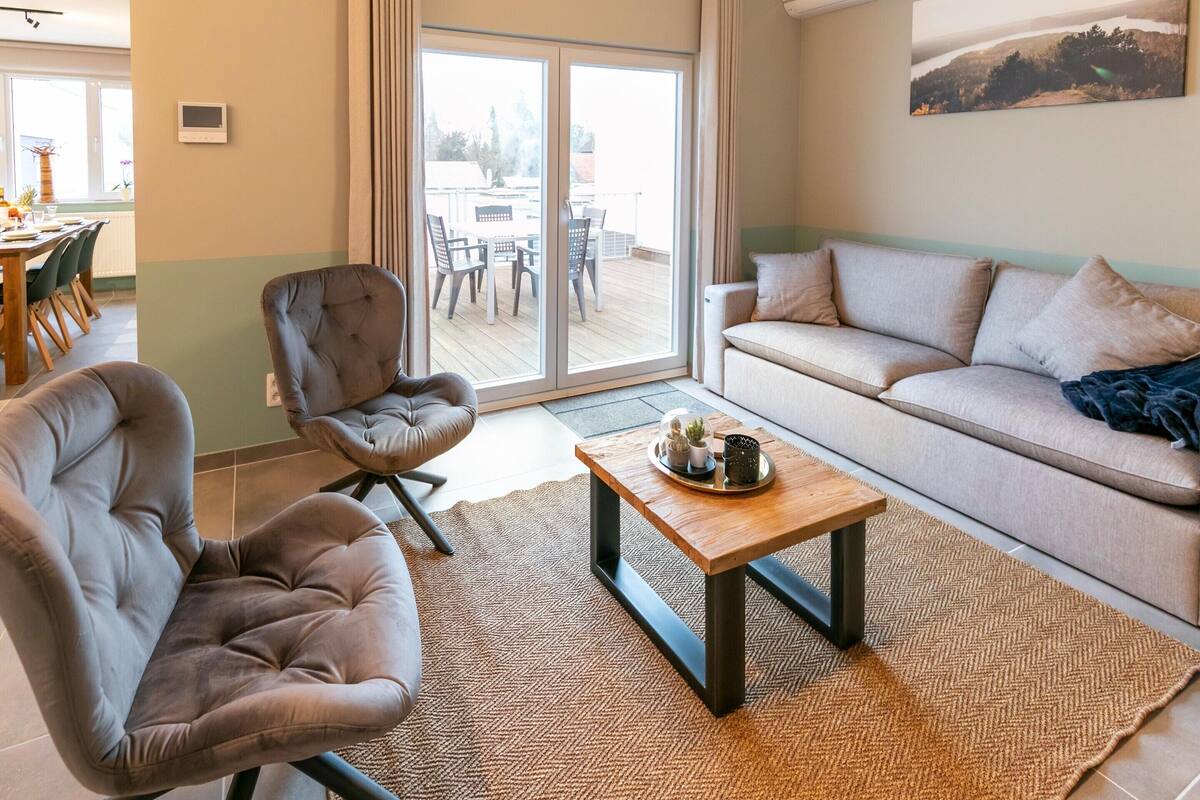 Departamento clásico, 2 habitaciones | Sala de estar