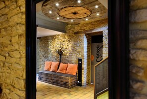 Interior detail - Fancy Holiday Home in Sainte-cecile With Pool House & Indoor Pool (Florenville)