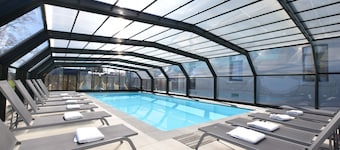 Fancy Holiday Home in Sainte-cecile With Pool House & Indoor Pool