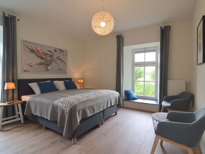 Classic House, Multiple Bedrooms