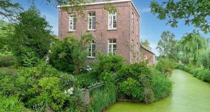 Spacious Mansion in Swolgen With Garden