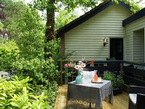 Exterior - Cozy Cottage in Bergen With Terrace (Bergen)