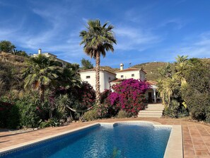 Exterior - Comfortable Luxury Villa With Private Swimming Pool (Arenas)