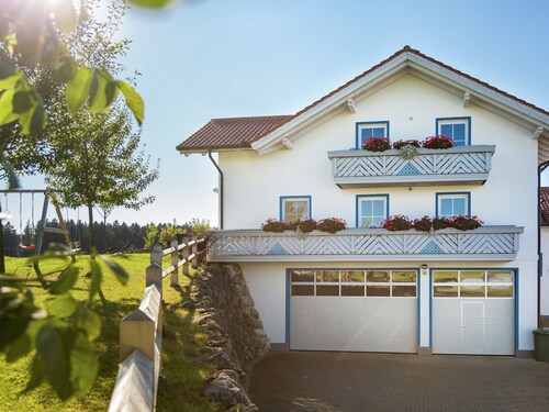 Tolles Bauernhaus im Allgaeu mit Alpenblick