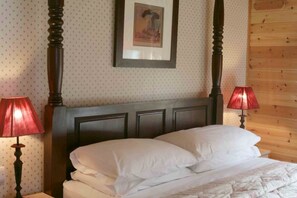 Comfort Cottage, 1 Bedroom | 4 bedrooms, individually furnished, bed sheets
