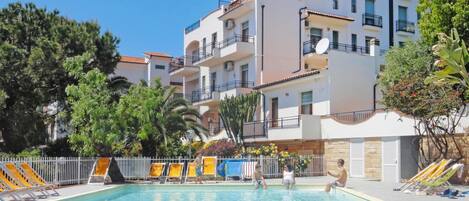 Deluxe Διαμέρισμα, 2 Υπνοδωμάτια | Πισίνα | Εξωτερική πισίνα