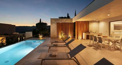 Villa With sea Views and Wellness in Rabac