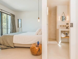 8 soverom og sengetøy