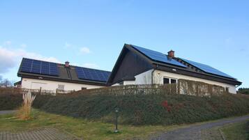 Rumah Deluks, 3 kamar tidur | Eksterior