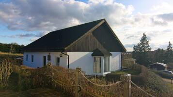 Deluxe House, 3 Bedrooms | View from property