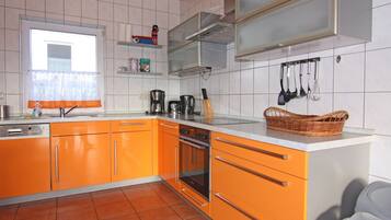 Rumah Comfort, 3 kamar tidur | Dapur pribadi | Lemari es, microwave, oven, dan mesin pencuci piring