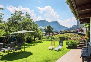 Garden - Vintage Apartment in Fugen Near Ski Area (Fuegen)