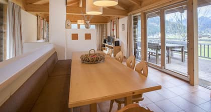 Luxurious Chalet With Sauna in Konigsleiten