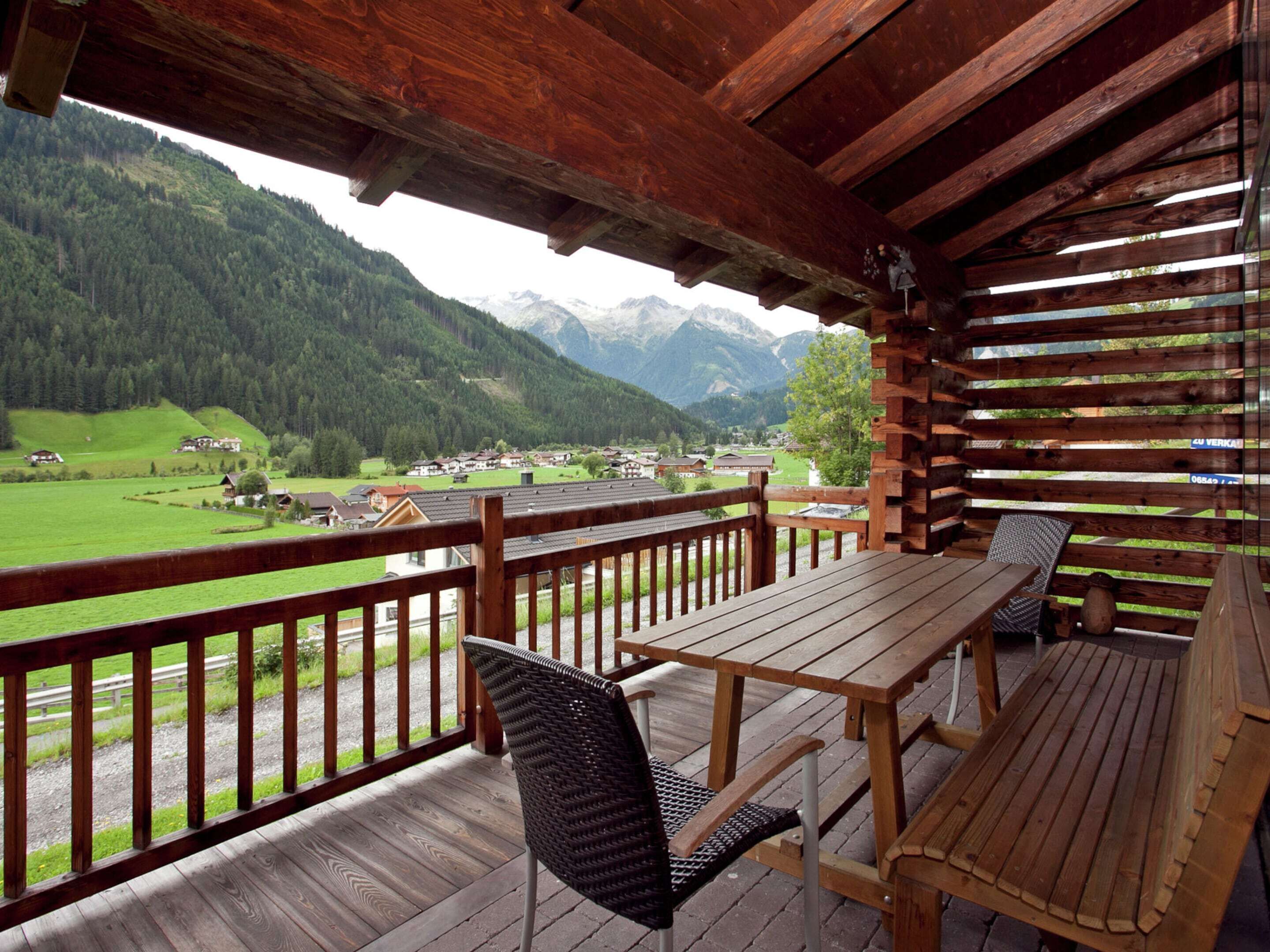 Chalet Elite, 4 kamar tidur | Balkon