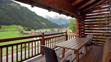 Chalet Elite, 4 kamar tidur | Balkon