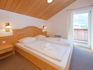 6 bedrooms