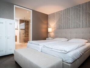 18 chambres, ameublement personnalisé